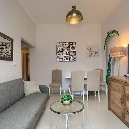 Augustus Apartment พูลา ภายนอก รูปภาพ