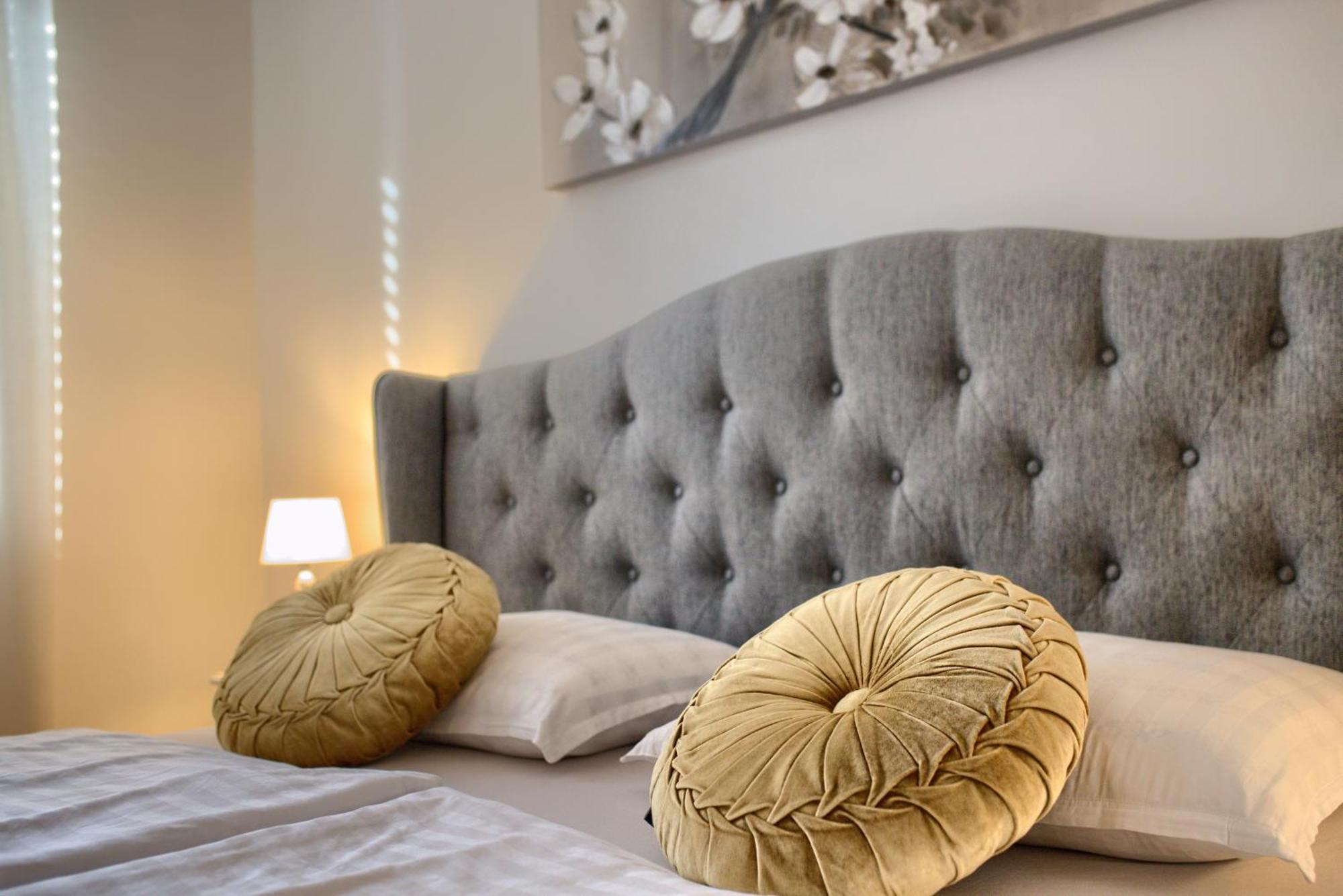 Augustus Apartment พูลา ภายนอก รูปภาพ